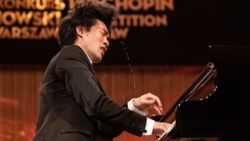 Poznaliśmy laureatów Konkursu Chopinowskiego. Bruce Liu zwycięża, Jakub Kuszlik z dwiema nagrodami