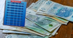 Tablice alimentacyjne rozesłane do sądów. Mają pomóc wyliczać kwoty