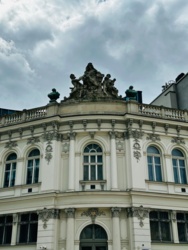 b5616666-6832-4cb5-9523-dfce715ecedb