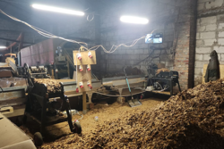 Afera na 600 milionów złotych. Policjanci i urzędnicy w gangu produkującym "lewe" papierosy