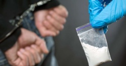 Autobusem, pociągiem i promem na Islandię z kokainą w garnkach