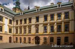 30f46a0e-571f-4f02-90dd-49178d114660