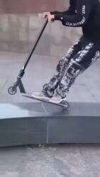 Triczek na hulajnodze