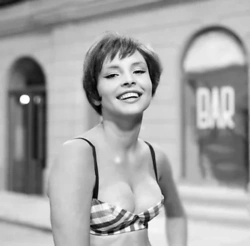 f4e07d91-2489-474d-b047-17619e27aa07