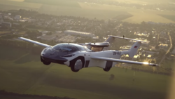 Latający samochód ze Słowacji otrzymał certyfikat bezpieczeństwa