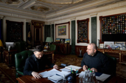 e77c83e7-e572-435f-aaed-f51f048d1ad5