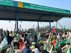 Indie: Około 700 rolników zatrzymanych po trwającym ponad rok proteście