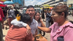 Birma uwalnia prawie 4 900 więźniów, w tym 22 więźniów politycznych