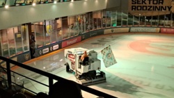 4d872543-b302-450a-93bd-a335aa6fd2f7