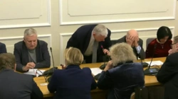 "Do widzenia, debile". Suski obraził posłów, jest wniosek o ukaranie