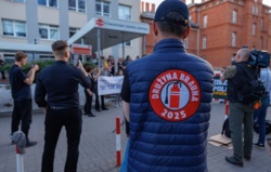 Oleśnica. Członek komisji wyborczej z partii Brauna spoliczkował kobietę. Interweniowała policja