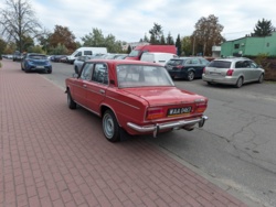 5c0cd825-7e4a-4db0-a9e9-380869d99367