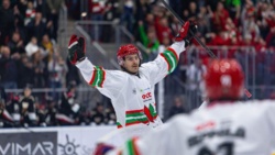 Hokej: Czołowy strzelec minionego sezonu znalazł nowy klub. Zostaje w Polsce | Hokej.Net