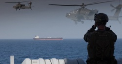 Irański statek towarowy TOUSKA ostrzelany przez USA podczas próby przełamania blokady w Zatoce Perskiej. Trump: Marines przejęli kontrolę