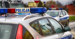 Policja skuła kajdankami kierowcę. Sądzili, że jest pijany, w rzeczywistości doznał udaru