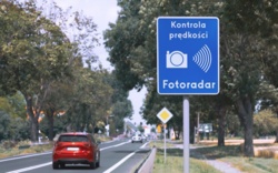 Rząd uszczelnia system fotoradarowy. Projekt ustawy zakłada m.in. dodatkowe kary za nieodbieranie urzędowej korespondencji