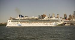 Stan pozwany, bo zakazuje wymagania "paszportów covidowych"