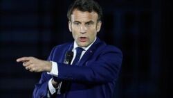 Francja. Macron nie nazwał zbrodni popełnianych przez Rosjan na Ukrainie "ludobójstwem"