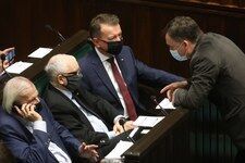 "Wyborcza" o zakupie Pegasusa. "PiS oszukało posłów"