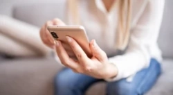 Chatbot psychoterapeuta z "wszytą" AI zdał test. Poprawa objawów w kilka tygodni