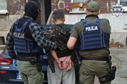 DNA doprowadziło do zatrzymania po 24 latach. Podejrzany o gwałt i rozbój trafił do aresztu