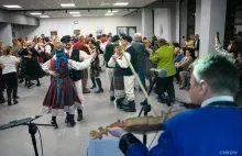 Rząd będzie rozdawał pieniądze na wiejskie potańcówki. Warunek: muszą się odbyć