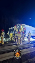 c8313930-dba5-4e97-bb27-8a010ab4593a