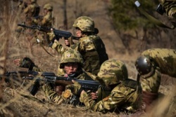 Wysłanie północnokoreańskich żołnierzy do Rosji przynosi reżimowi korzyść przekraczającą 0,5 mld USD rocznie