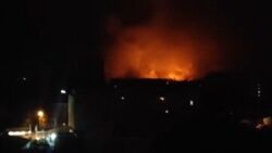 Wojna Rosja-Ukraina. Walki i eksplozje w Kijowie, rosyjska armia próbuje przejąć lotnisko wojskowe