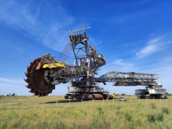 c3841d3a-89e6-4e4f-a7f7-48e0fb3bc5ea