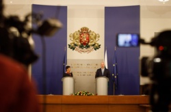 Bułgaria: rząd wycofuje budżet na 2026 rok po falach protestów - EURACTIV.pl