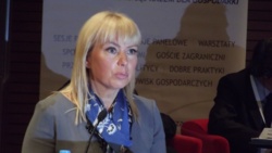 "Sorry, taki mamy klimat". Elżbieta Bieńkowska członkiem Rady Nadzorczej Kolei Ukraińskich