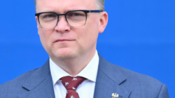 Szymon Hołownia spotkał się pod osłoną nocy z wysłannikiem Jarosława Kaczyńskiego