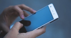 Facebook lobbuje w Polsce za weryfikacją wieku
