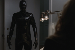 American Horror Stories - Rubber Man spotyka Rubber Woman w nowym teaserze serialu