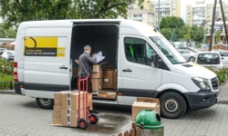InPost inwestuje 100 mln zł w nowe centra logistyczne pod Krakowem -  Echo Polski • portal informacyjny, wiadomości, newsy, porady