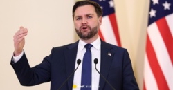 Rozmowy pokojowe w impasie. J.D. Vance wciąż nie wyruszył z USA, Iran niezdecydowany czy wysłać swoją delegację
