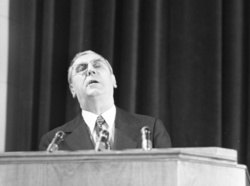 50 lat rozmów o centralnym lotnisku w Polsce. Zaczęło się za Gierka