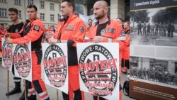 "Środki na wynagrodzenia nie będą niższe". Co rząd ustalił z ratownikami medycznymi?