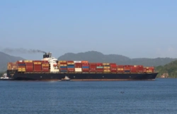 Ceny za przepłynięcie przez Kanał Panamski wzrosły 10-krotnie. Powodem blokada Ormuzu