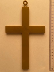 Krzyż, który nauczycielka wyrzuciła do kosza