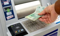 NBP: rekordowy roczny przyrost wartości gotówki w obiegu w 2020 roku
