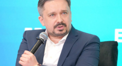 Najpierw rejestracja on-line, a potem wizyta w urzędzie? RPO żąda wyjaśnień