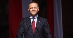 Karol Nawrocki miał poręczyć za neonazistę. Zaskakująca odpowiedź ze sztabu