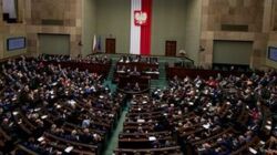 Na Zjednoczoną Prawicę zagłosowałoby 36 proc., a na KO - 24,5 proc. badanych. Sondaż