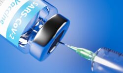 Szczepienia dzieci na COVID-19 nie tylko w Polsce