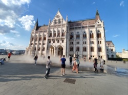 d4b74247-3297-4d82-8e16-2527e351f509