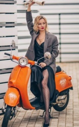 f77bd679-3fa0-4b76-b4c8-7f63423660ab