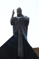 f0b45211-1c01-409d-8cf8-8ca8c35938d6