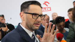 PKN Orlen. Daniel Obajtek ogłosił promocję cen paliwa na wakacje. Rabat 30 gr na litrze